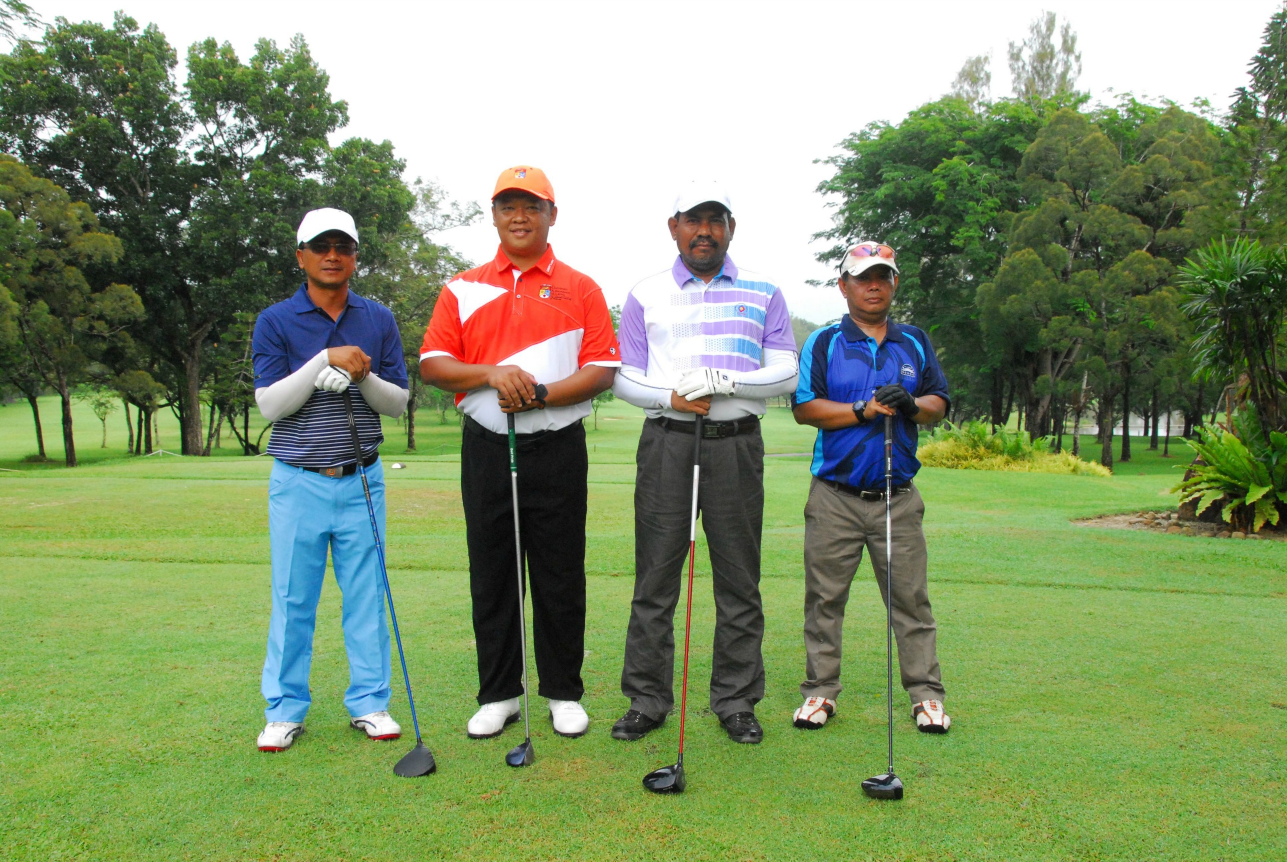 PRO15 157 GOLF DSC 0281.JPG